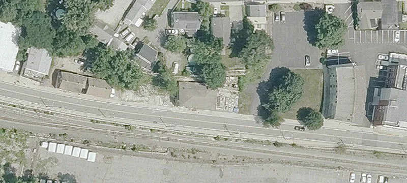 Vacant Building in MU1 Zone