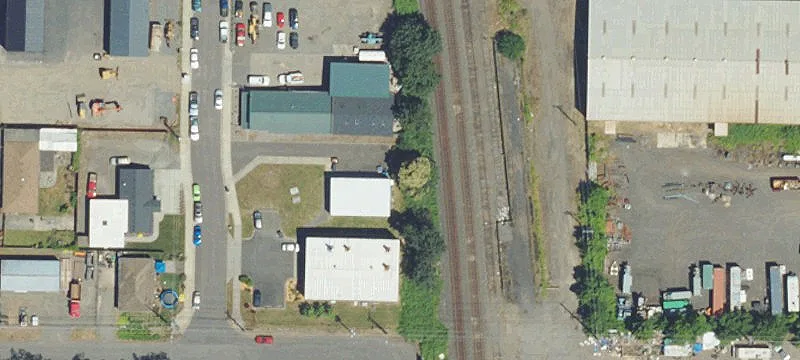 Versatile Commercial Property Clackamas, Oregon