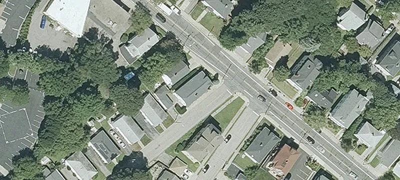 Adaptable Commercial Property For Sale