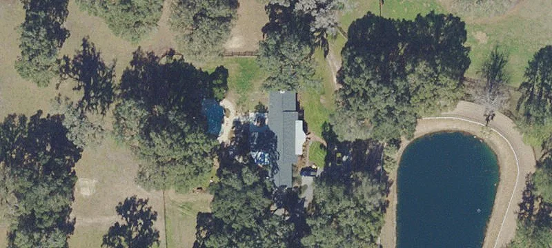 Turn-Key Equestrian Facility on Acres