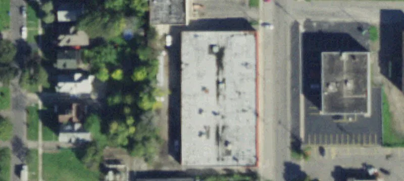 Well-Maintained Warehouse with Drive-Ins
