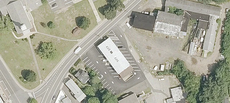 Versatile Commercial Unit in Downtown