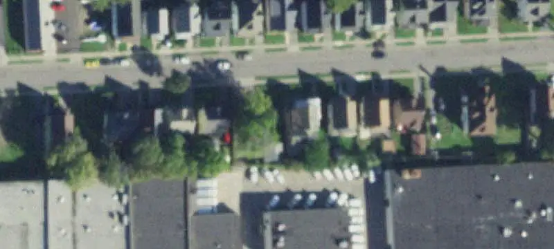 Versatile Three-Unit Property