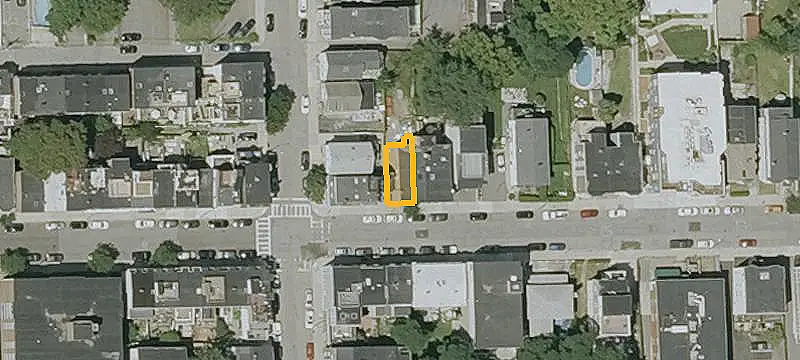 Renovated Triplex in South Boston