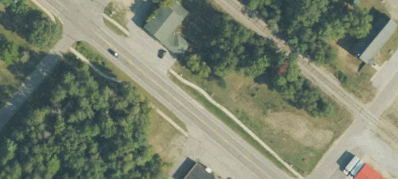 Commercial Building Near I-75 Loop