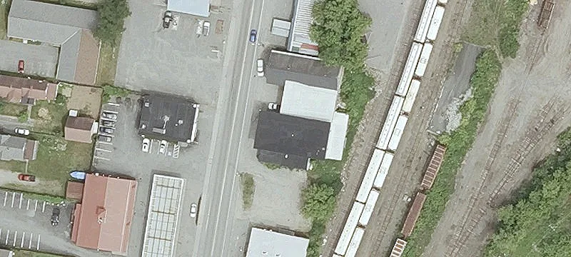 Versatile Commercial Building Near Interstates