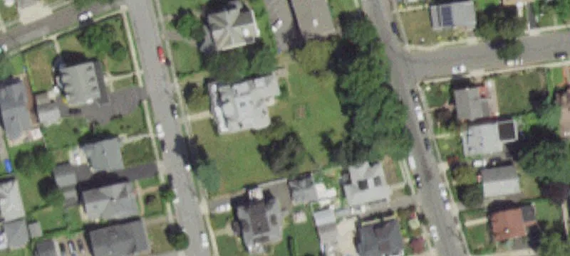 Summit Avenue Multifamily Residence