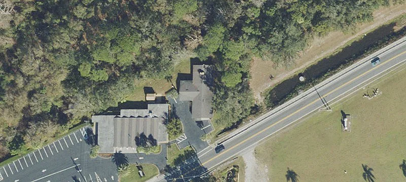Versatile Commercial Office Building For Rent