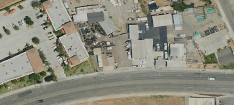 Retail Center with High Visibility