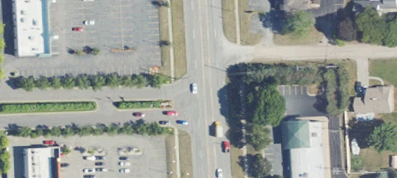 Retail Space in Busy Center