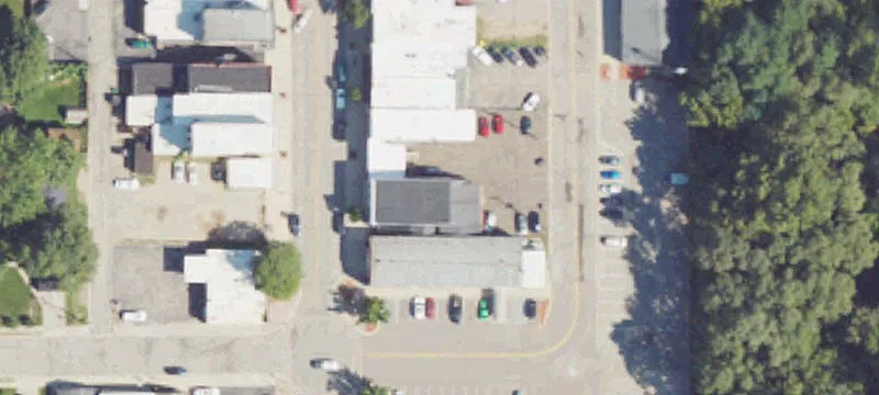 Downtown Leslie Office Space Available