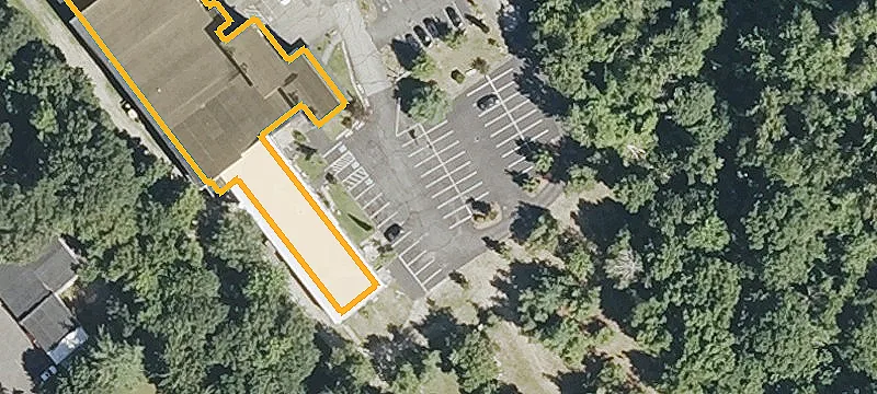 Versatile Commercial Space Near Downtown