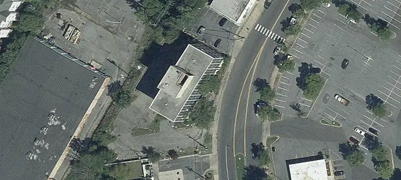 Five-Story Commercial Building in Landover