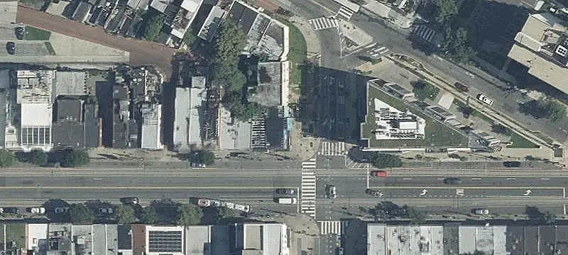 H Street Restaurant with Apartment