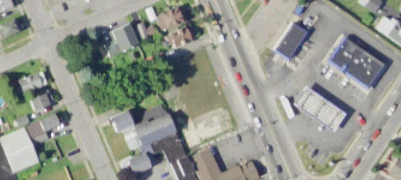 Commercial Land in High-Traffic Location