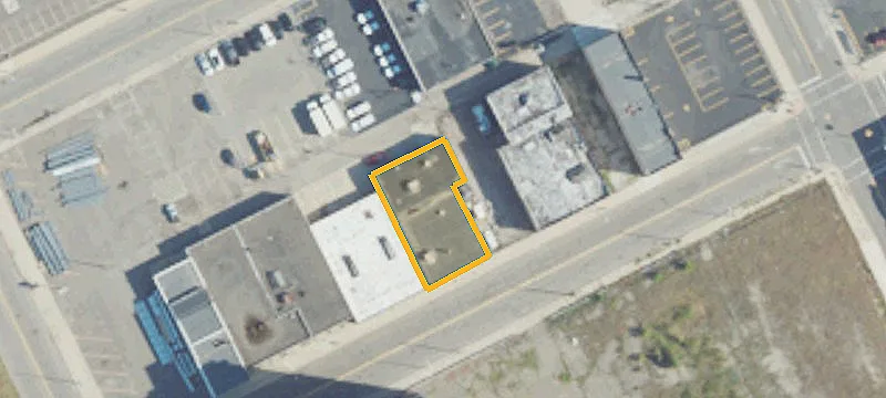 New Center Commercial Building For Lease