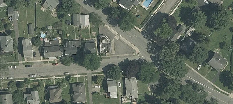 Belvidere Commercial Building Opportunity