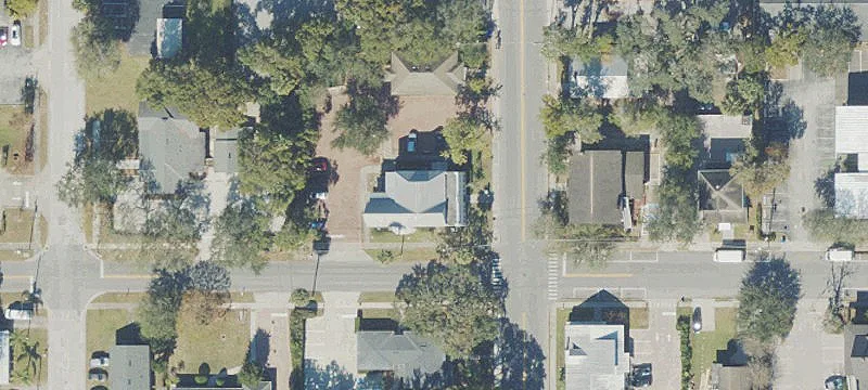 Kissimmee Six-Unit Apartment Building