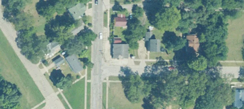 Corner Commercial Building in Muskegon