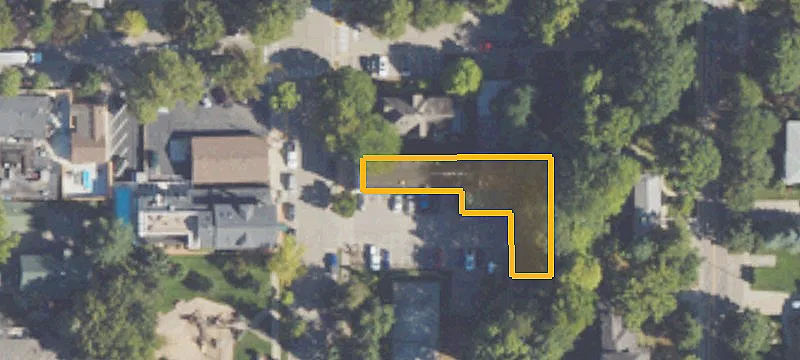 Historic Mixed-Use Building in Saugatuck