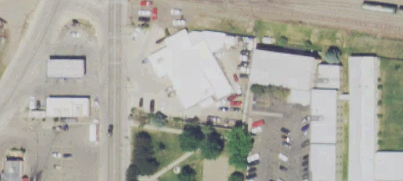 High-Traffic Shop on 0.62 Acres