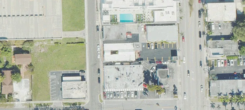 Retail Space on Federal Highway