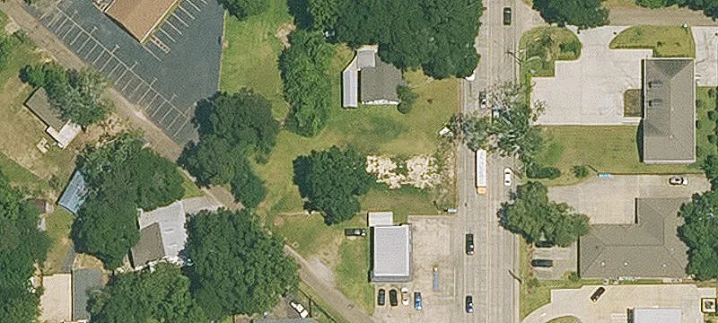 Commercial Opportunity on Range Ave