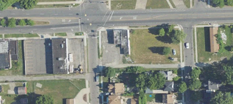 Prime Location Commercial Building