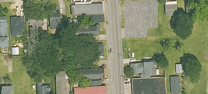 Versatile Commercial Space on Corner Lot