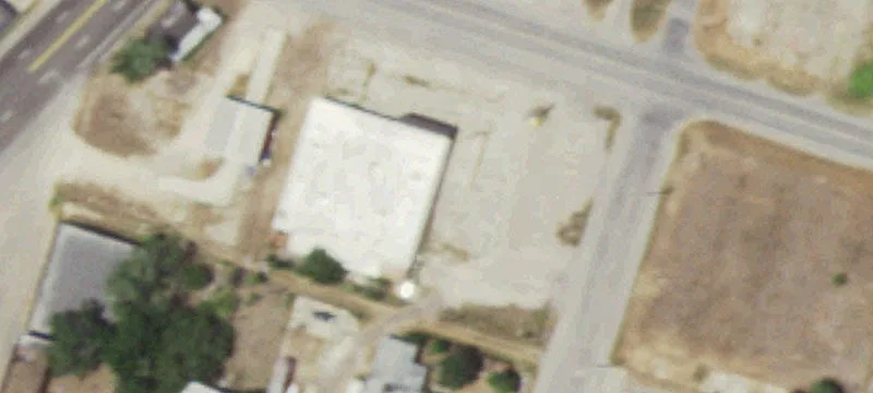 Versatile 10,000 SF Commercial Building