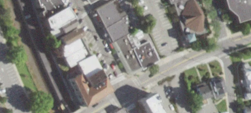 Updated Storefront in Prime Location