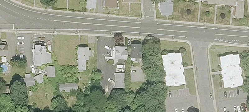Mixed-Use Property on Busy Road