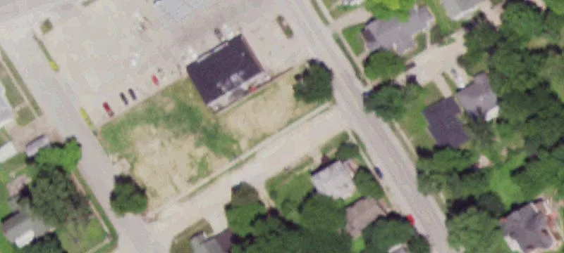 Highway Frontage Level Lot