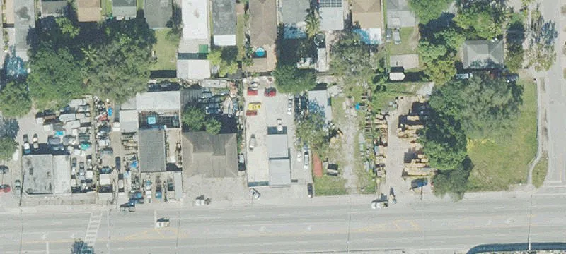 Mixed-Use Lot Near Airport