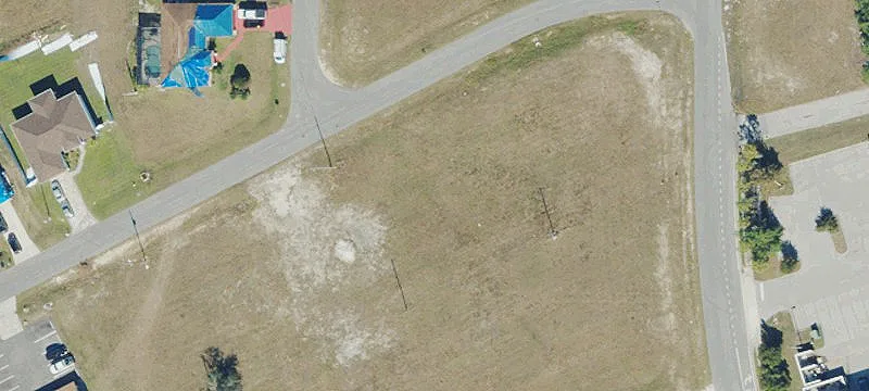 Commercial Land Near Line Island