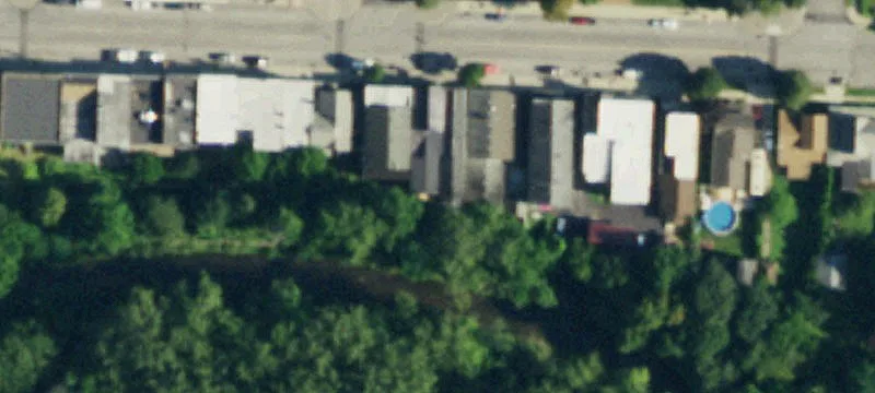 Mixed-Use Property Near Russel Park