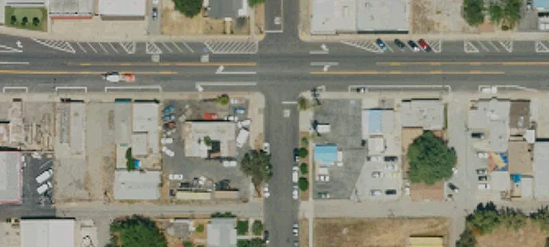 Mixed-Use Property on 6th St