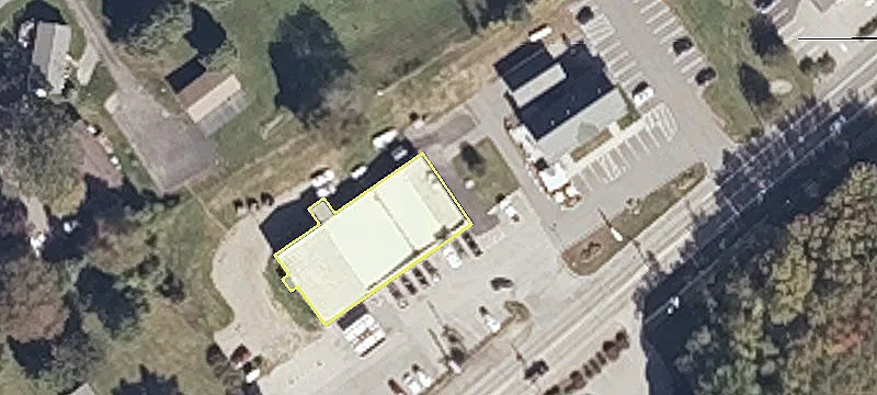 Prime Retail Location in Kittery