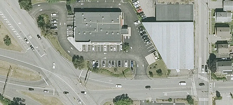 South Willow Retail Space Available