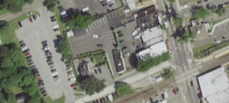 Greenlawn Commercial Building For Rent