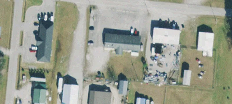 Commercial Property with Garage