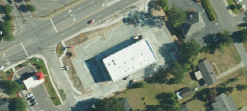 Commercial Office Building on Corner