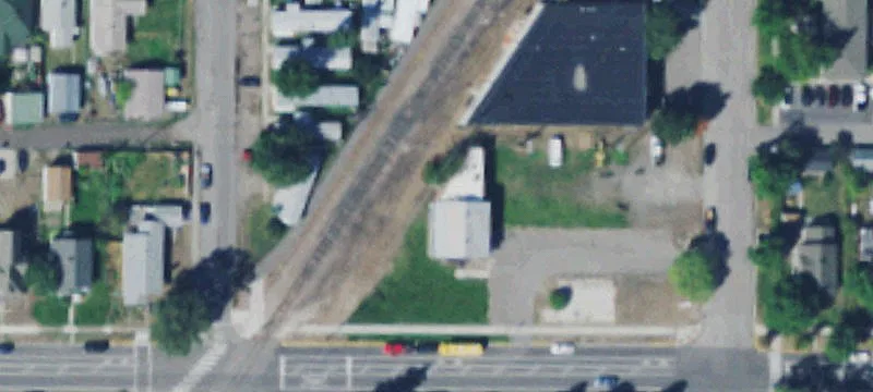 Versatile Commercial Building Near Downtown