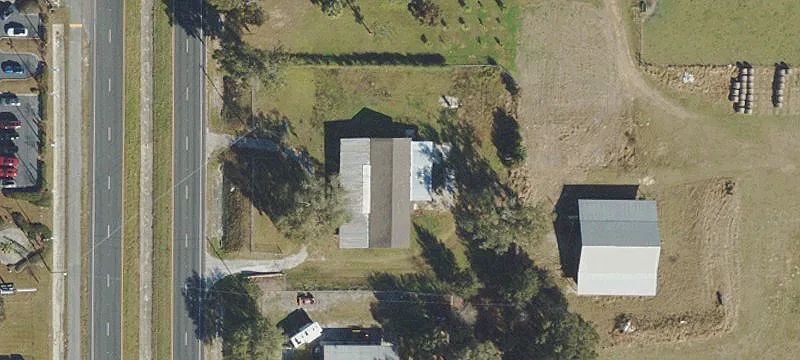 Highway Property with Covered Parking