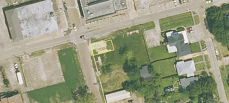 Downtown Hammond Corner Lot