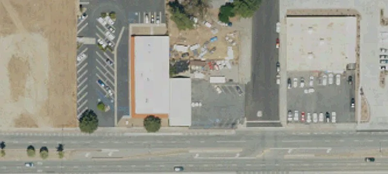Freestanding Building on Ramsey Street