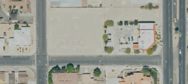 Retail Building on Date Palm