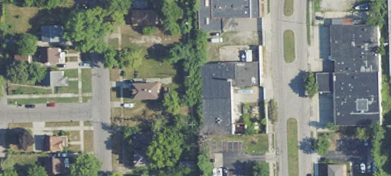 Automotive/Industrial Building For Sale