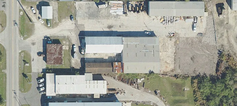 Lakeland Commercial Building on Combee