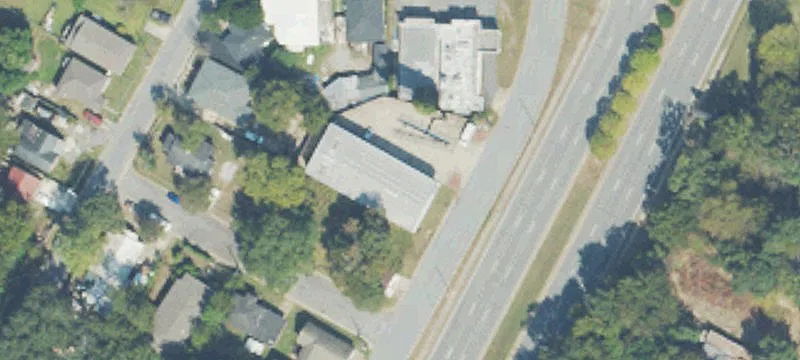 Retail Building Near Veterans Parkway